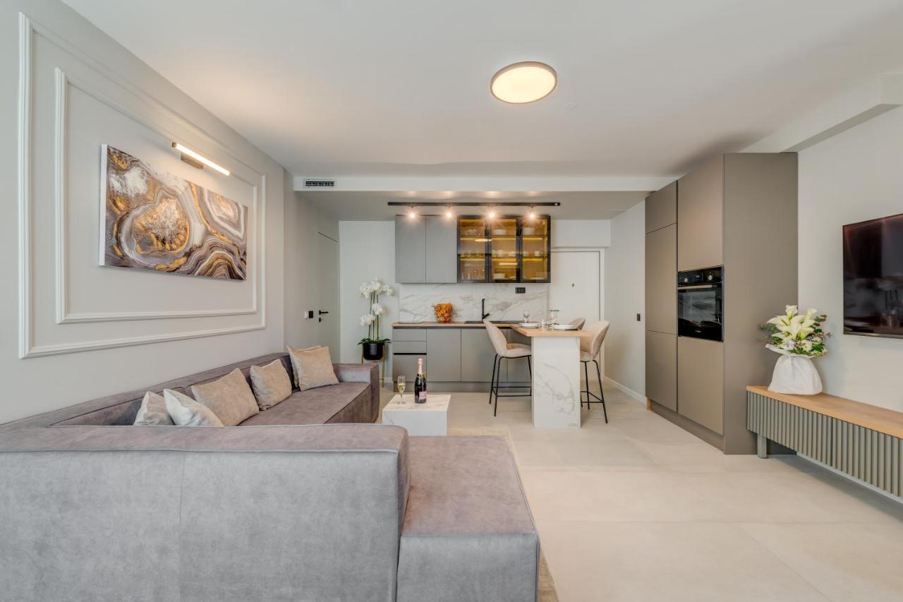 Beachfront Apartment Split Extérieur photo